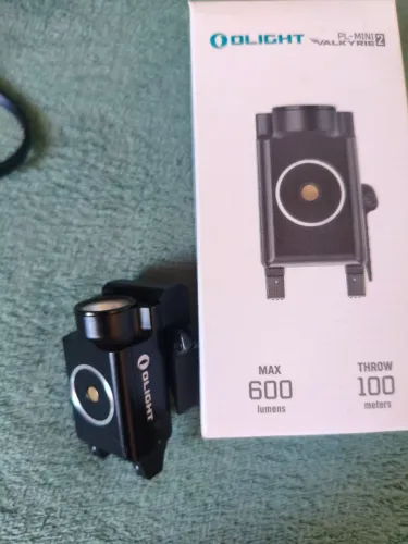 Lanterna Olight valkyrie 2