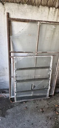 Basculante de banheiro