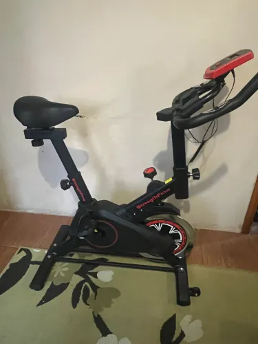 Bicicleta ergométrica spinning seminova