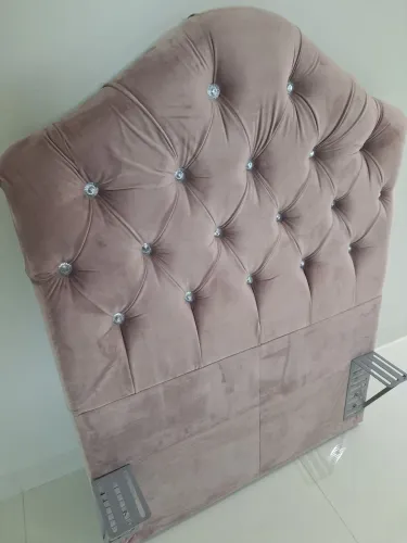 Vendo cabeceira de cama solteiro menina em ótimas condições 