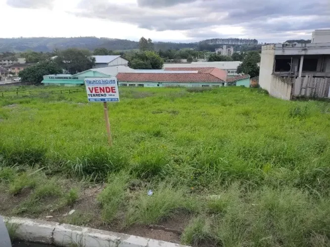 TERRENO COMERCIAL E RESIDENCIAL NO CENTRO DE POUSO REDONDO - SC