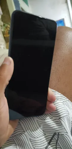 Celular com defeito