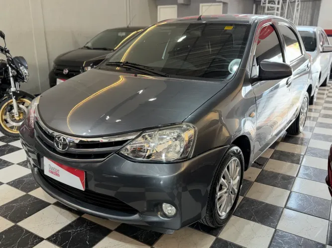 Toyota Etios XLS 1.5 Flex 16V 5P Mec. 2014