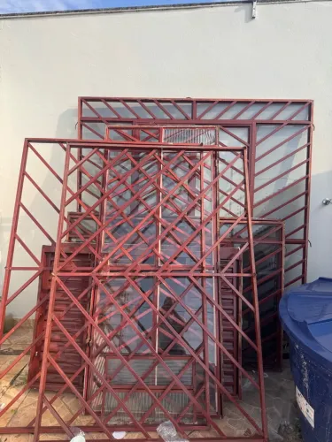 Portão, Janelas e Grades de ferro