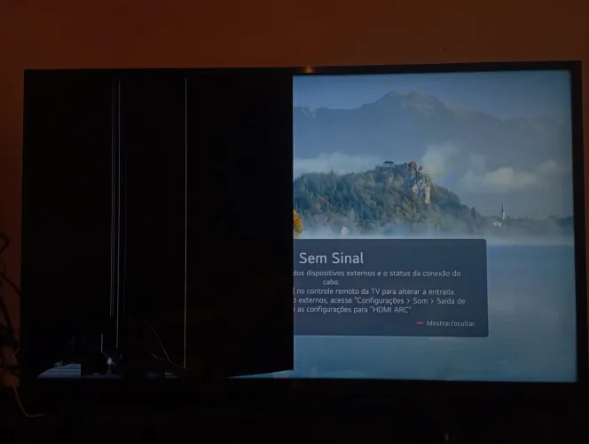 Smart TV LG 43" (43LR671C0SA) - Tela Quebrada / Para Peças (Com Controle e Cabo)
