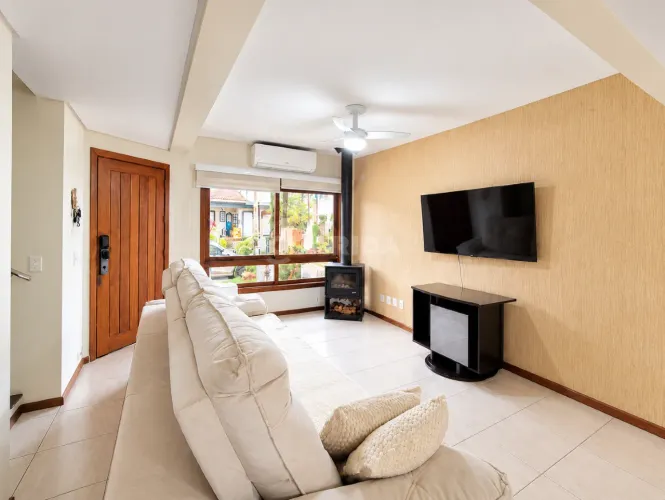 Casa Residencial/Sobrado para aluguel, 3 quartos, 2 vagas, Hípica - Porto Alegre/RS