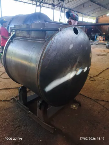 Tanque por encomenda limpa banheiro químico