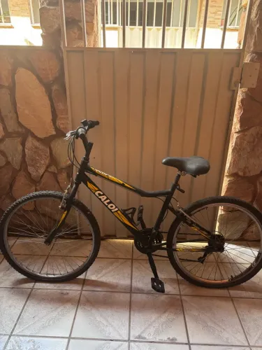 Bicicleta Caloi Aspen Aro 26 - Preta e Ama