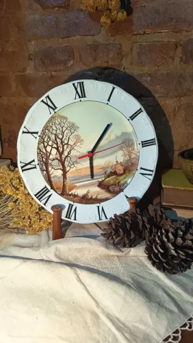 Relógio de parede em porcelana com pintura a mão