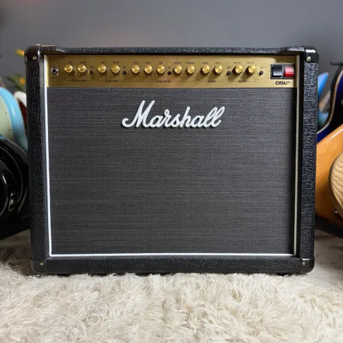 Amplificador Marshall DSL 40 Sem Uso