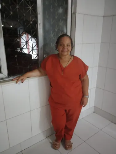 Cuidadora acompanhete hospitalar