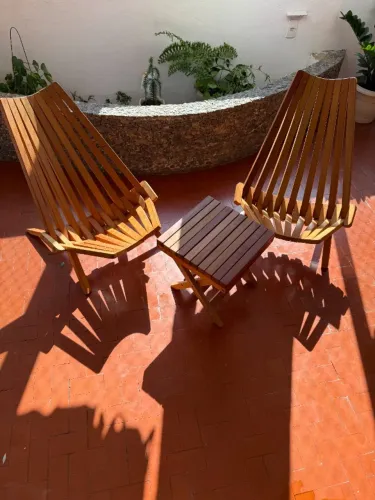 Conjuntos Cadeiras e Mesa de Madeira (Para Varanda)