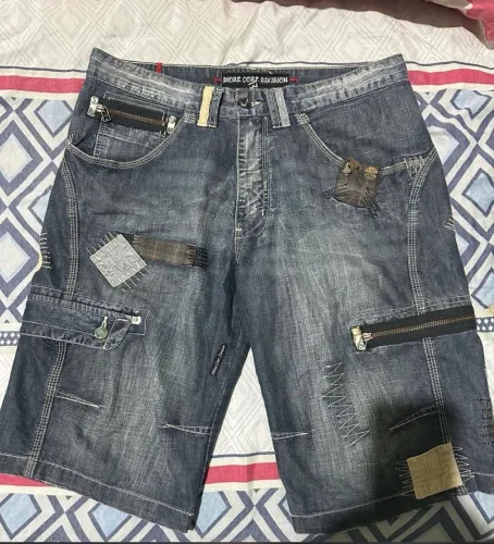 Kit de 4 Bermudas jeans novas 3 MCD tamanho 42 e uma Lost 44 sem uso  