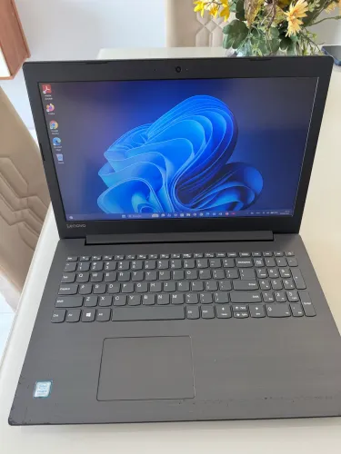 Lenovo gamer i5 8 gigas SSD 256gb placa de vídeo 4 gigas.