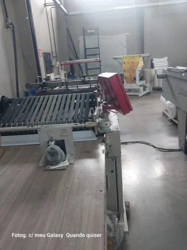 Máquina Corte e Solda