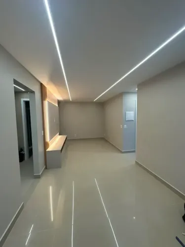 ALUGO APARTAMENTO NO MIRANTE PENÍNSULA - NOVO - 02 VAGAS DE GARAGEM.