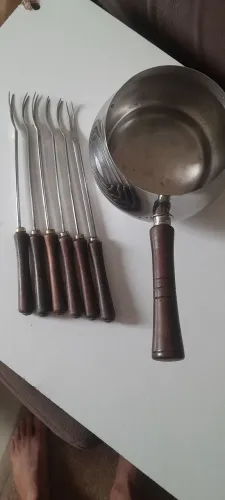 Conjunto FONDUE - Panela e Garfos