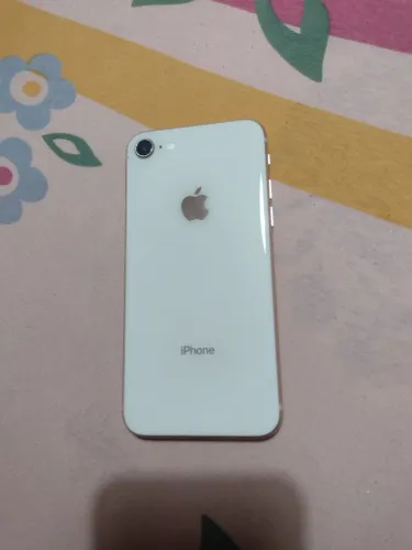 Vendo iPhone 8 normal 32gb 