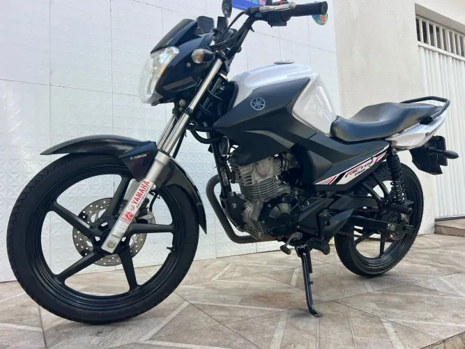 YAMAHA/YBR150 FACTOR ED,2022/2023<br>Só 29 mil km valor $13.800