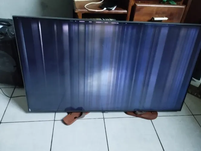 Tv Samsung para retirada de peça