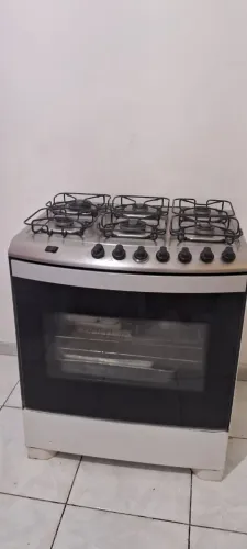 FOGÃO BRASTEMP - 6 BOCAS / FORNO / AUTOMÁTICO