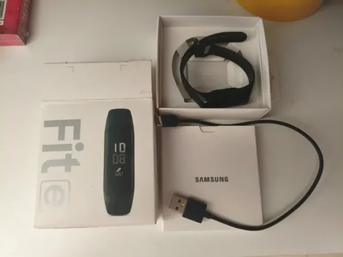 Smartwatch Samsung Galaxy Fit-E