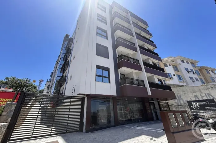Studio semimobiliado perto da UFSC: praticidade e conforto no Saco dos Limões