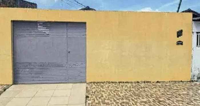 VENDO CASA EM BENEVIDES