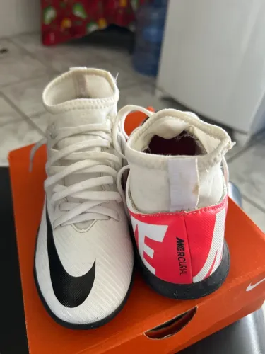 Chuteira Nike Mercurial