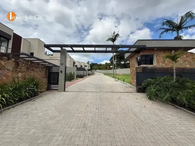 BELA CASA NOVINHA NO CONDOMINIO RESERVA JUCA LOCALIZADO EM UM DOS BAIRROS MAIS NOBRES DE A