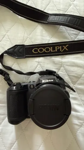 Máquina fotográfica Nikon