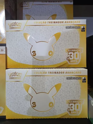 Elite Trainer Box 30 anos