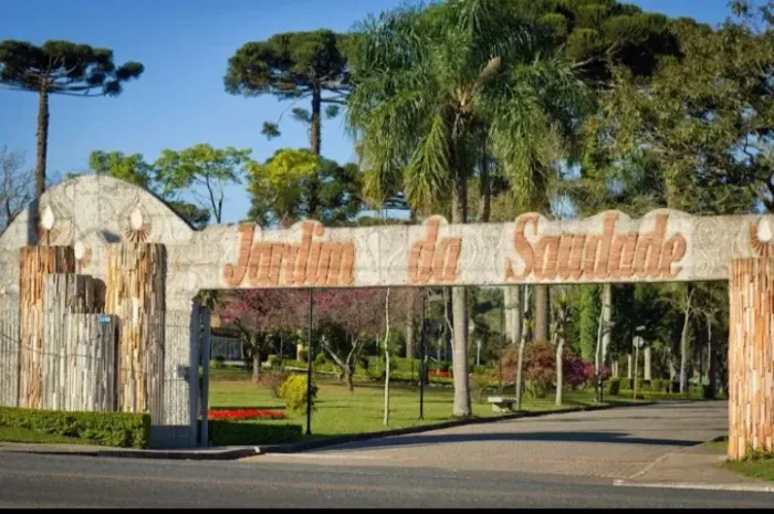 VENDO JAZIGO NO CEMITÉRIO JARDIM DA SAUDADE II EM PINHAIS