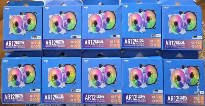 10 Cooler Fans Aigo AR12 Pro argb