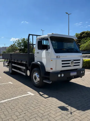 Volkswagen Worker 13-190 -2015 Único Dono 