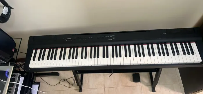 Piano Yamaha p125