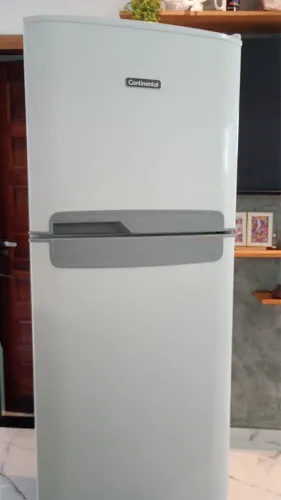 Geladeira semi nova frost free 450 litros