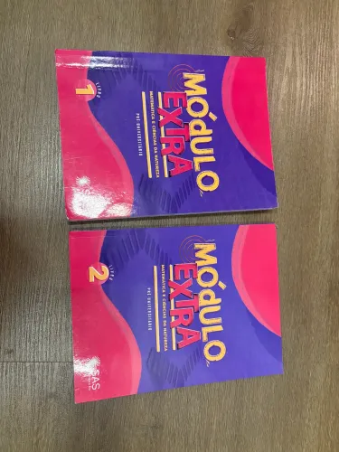 Livros pré-universitários SAS