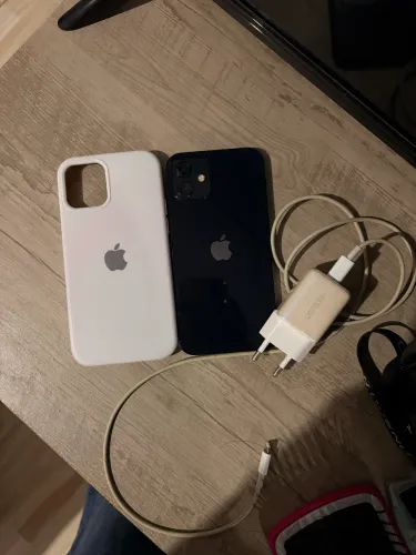 iPhone 12 - 64GB - Preto - R$1.000
