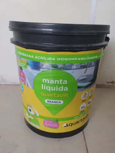 Manta líquida branca 18kg Quartzolit