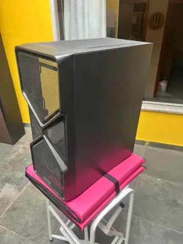 Gabinete Gamer Redragon Superior - DESKTOP - PC