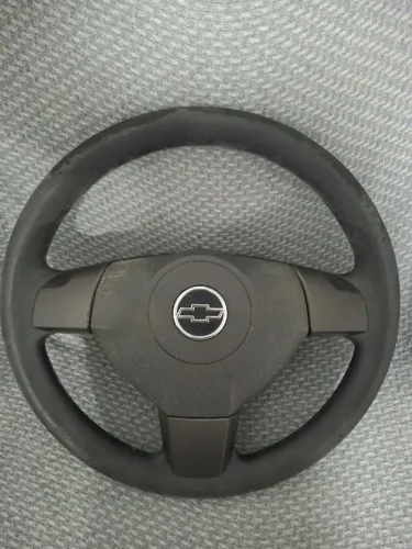 Volante Vectra 2008 usado. Valor 300.00 pra retirar. Fone *