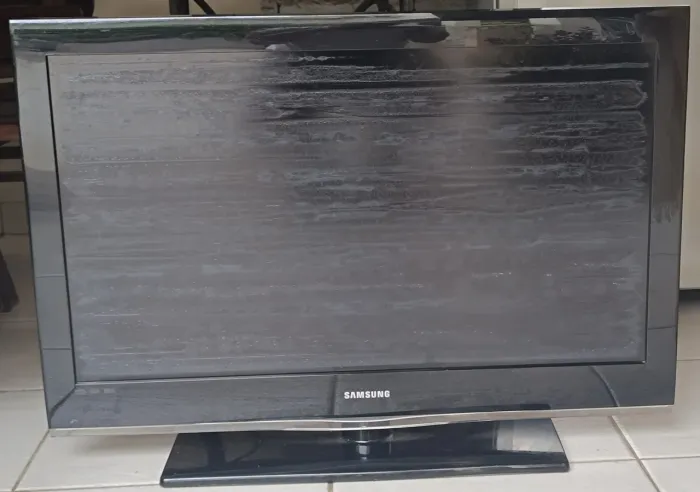 TV Samsung 37"