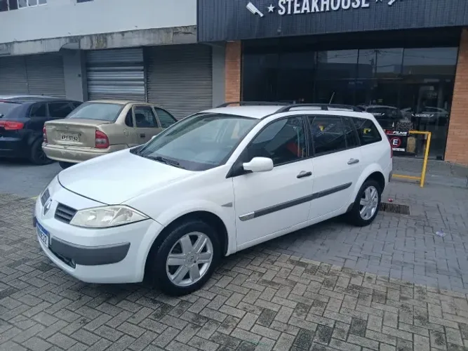 Renault Megane Grand Tour Dynam. Hi-flex 1.6 16V 2011