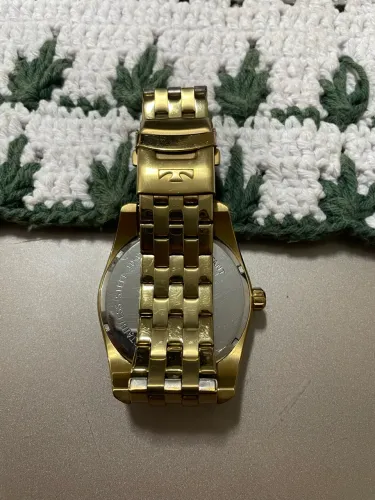 Relógio technos dourado