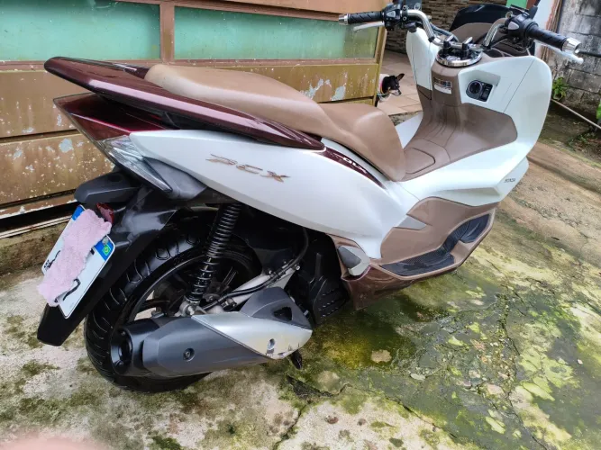 Moto PCX DLX