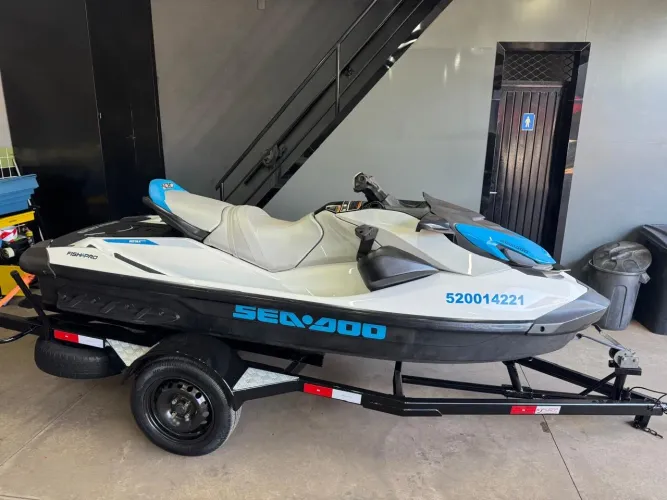 Vendo jet seadoo fishpro 130 com carretinha