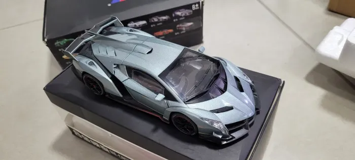 Miniatura Lamborghini Veneno 1:24 1/24