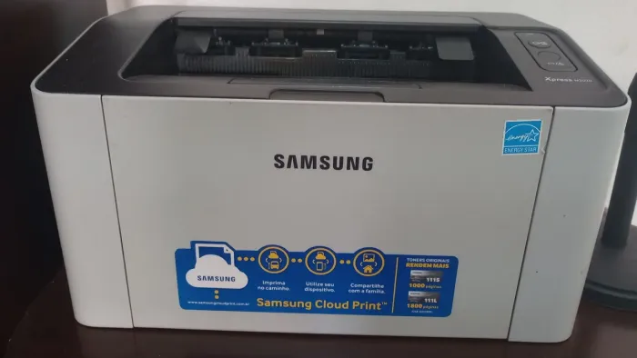 Impressora Samsung preta e branca