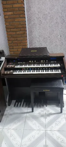 Órgão Tokai T1 litúrgico